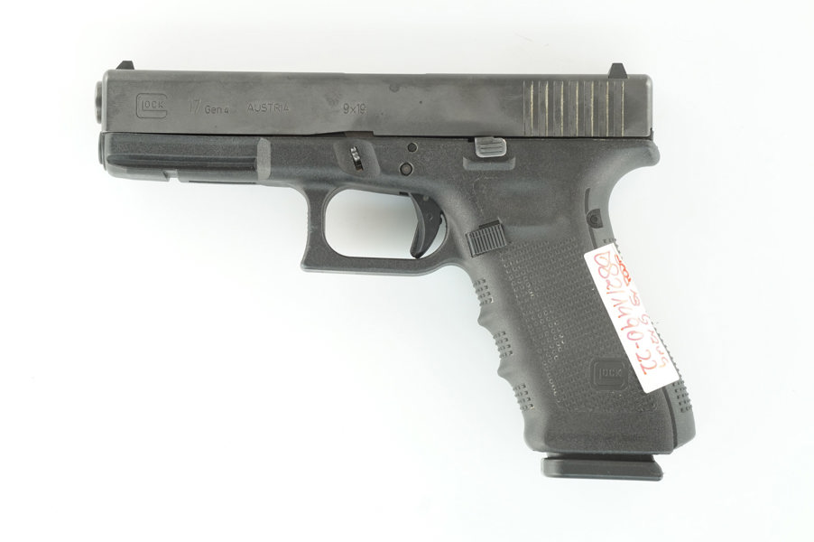 Glock, Gen 4, Mod. 17, 9mm Luger, #BLCF390, §B (1490-22)