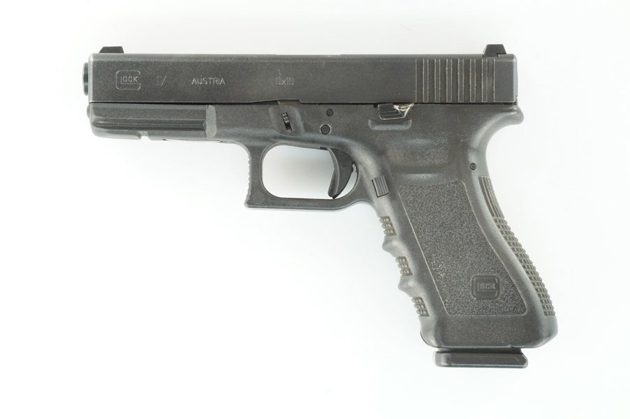 Glock, Gen3, Mod. 17, 9mm Luger, #GFE927, §B (519-22)