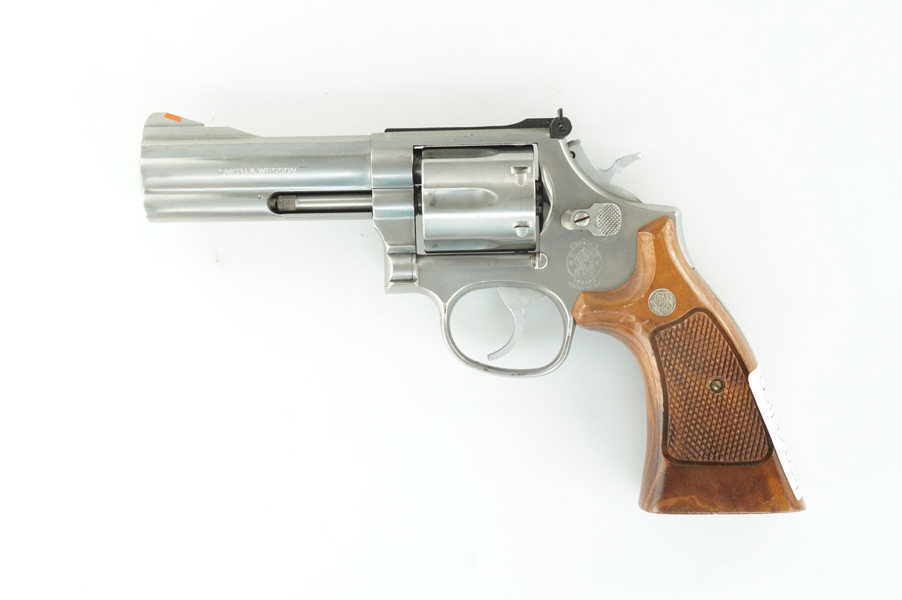 Smith & Wesson, Mod. 686-3 .357 Mag., #BFF1884, §B (1232-24)