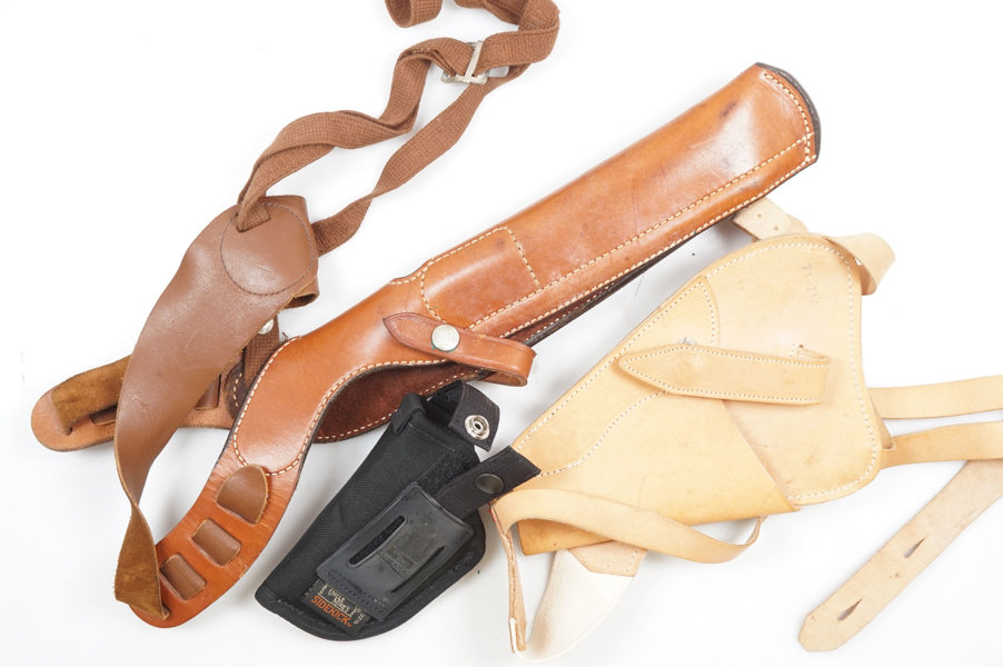 Holster-Konvolut - 3 Stück