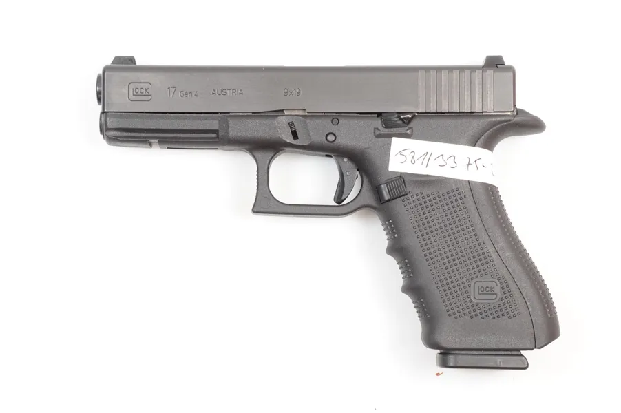 Glock, Gen4, Mod. 17, 9mm Luger, #BCAC812, §B (3375-25)