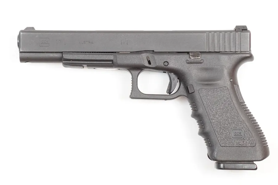 Glock, Gen3, Mod. 17L, 9mm Luger, #CEE910, §B (3851-25)