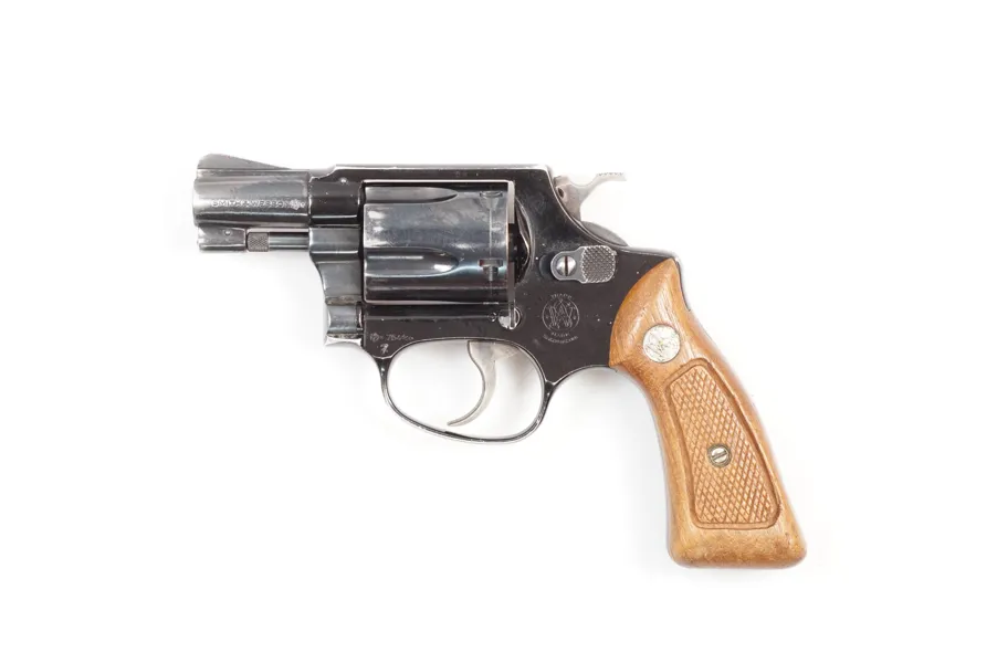 Smith & Wesson, Mod. 37 Airweight, .38 Spez., #J333935, §B