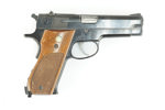 Smith & Wesson, Mod. 39-2, 9mm Luger, #A228635, §B (418-24)